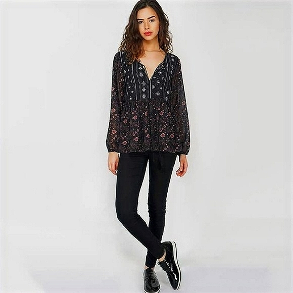 Benares BoHo Blouse NWT - Picture 3 of 4
